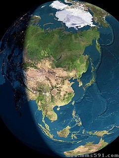 从太空看到的亚洲板块240×320手机图片