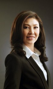 泰国女总理英拉480×800手机壁纸