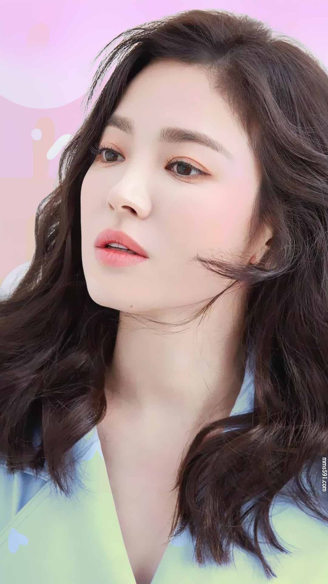 紧身衣显示身材，韩国美女演员宋慧乔手机背景壁纸高清图片集（8）