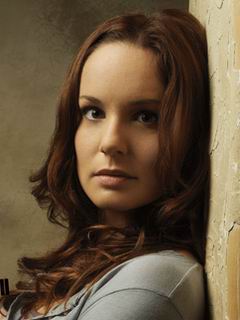 Sara Tancredi240×320手机图片高清