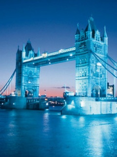 晚上美丽灯光下的伦敦桥240×320手机图片