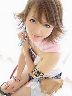 真人美女扮尤娜240×320手机图片