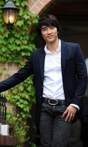 宋承宪帅气高清写真480×800手机壁纸图片