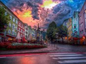 奥地利的小城Kufstein五彩斑斓的街道图片手机壁纸
