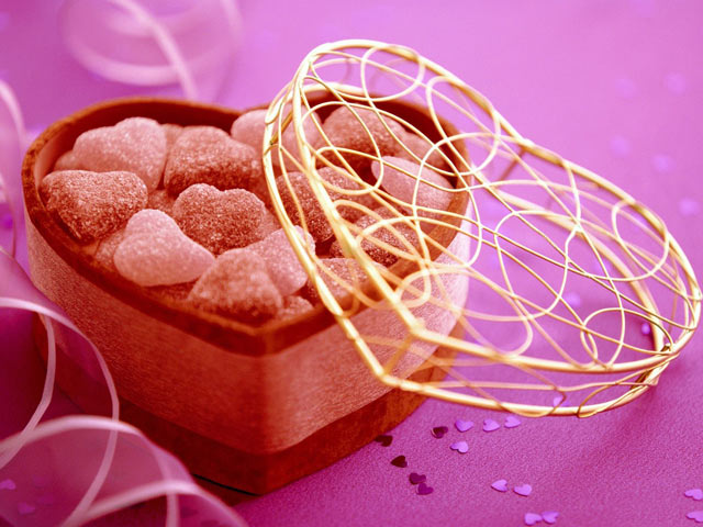 甜蜜的食物，心形的糖果和饼干640×480手机壁纸（8）