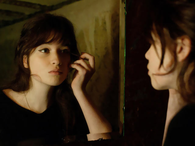 新西兰美女爱丽丝·恩格勒特640×480手机壁纸图片