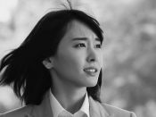 日本人气女演员新垣结衣头发飘起手机壁纸