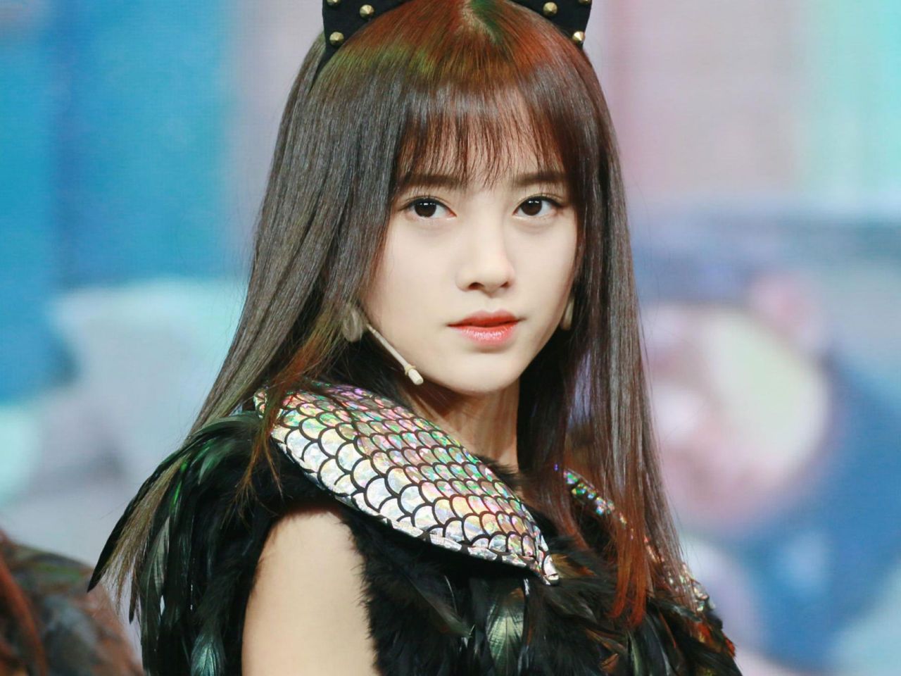 SNH48冠军鞠婧祎戴着猫耳朵甜美手机壁纸图片高清（3）