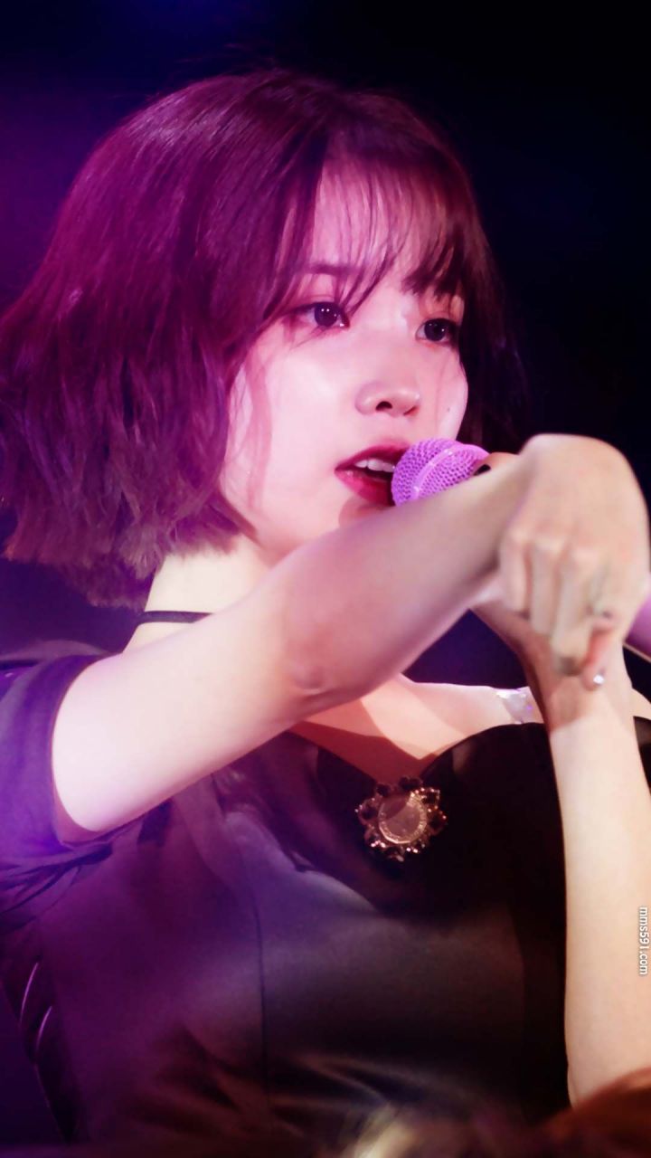 韩国美女明星iu李知恩(李智恩)甜美手机壁纸图片集高清下载（2）