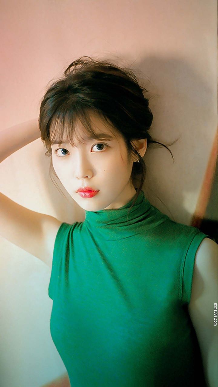 韩国美女明星iu李知恩(李智恩)甜美手机壁纸图片集高清下载（3）