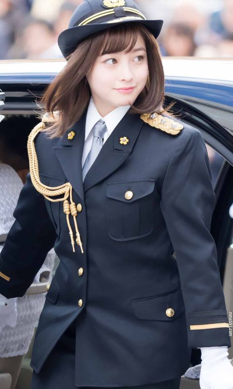 日本女演员桥本环奈Kanna Hashimoto女警服手机壁纸图片集