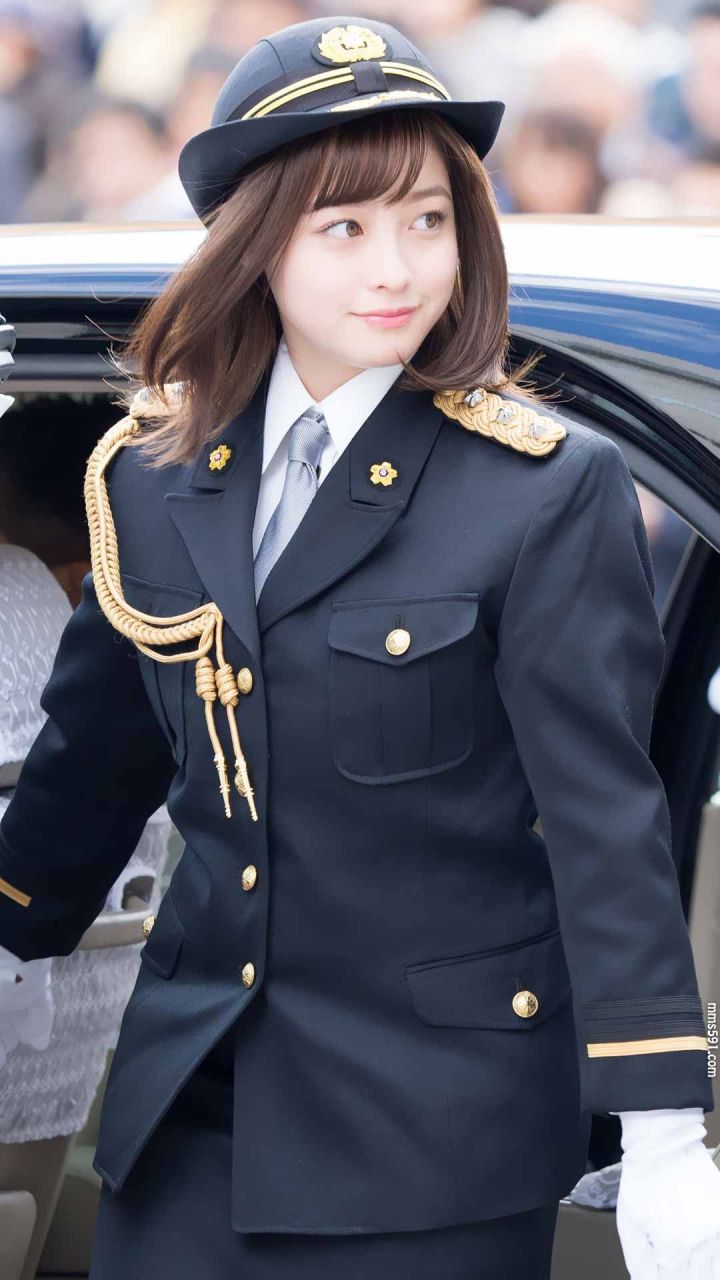 日本女演员桥本环奈Kanna Hashimoto女警服手机壁纸图片集