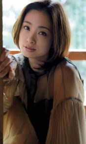 日本女演员上户彩Aya Ueto高清1080手机壁纸图片（3）