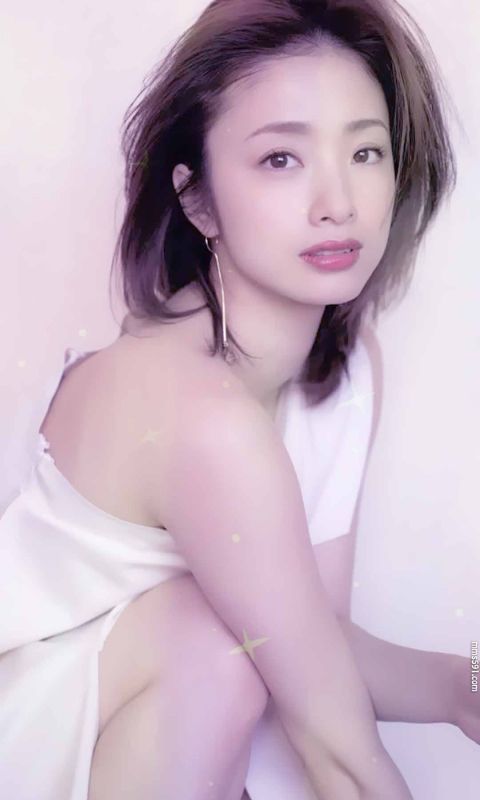 日本女演员上户彩Aya Ueto高清1080手机壁纸图片（5）