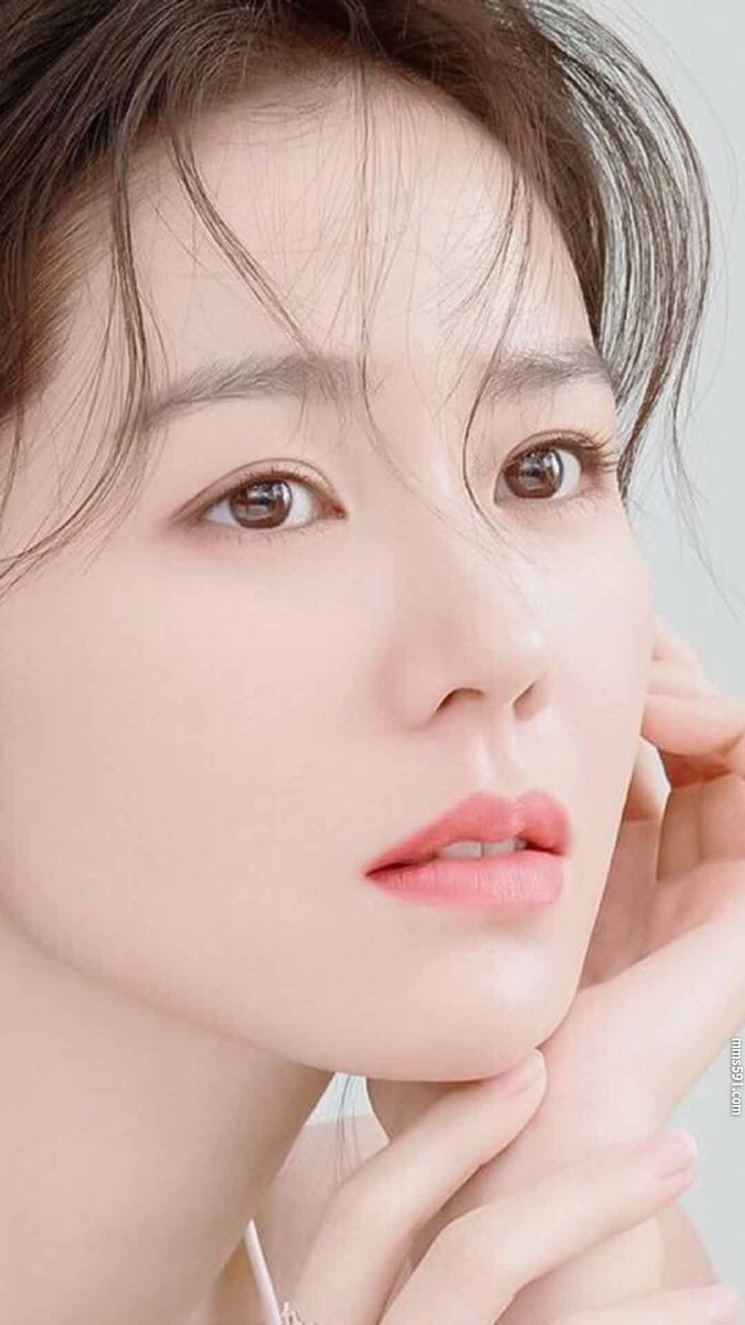韩国美女演员孙艺珍Son Ye Jin手机壁纸高清图片集（9）