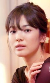 紧身衣显示身材，韩国美女演员宋慧乔手机背景壁纸高清图片集（7）